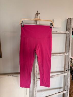 Lululemon Sonic Pink Double Lined Aligns 21” W6BGHS Highrise Size 8 EUC
